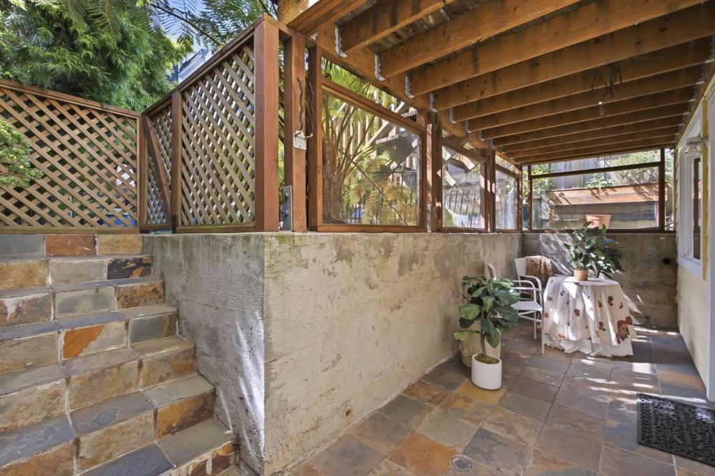 8 Porter Street Property Photo 33