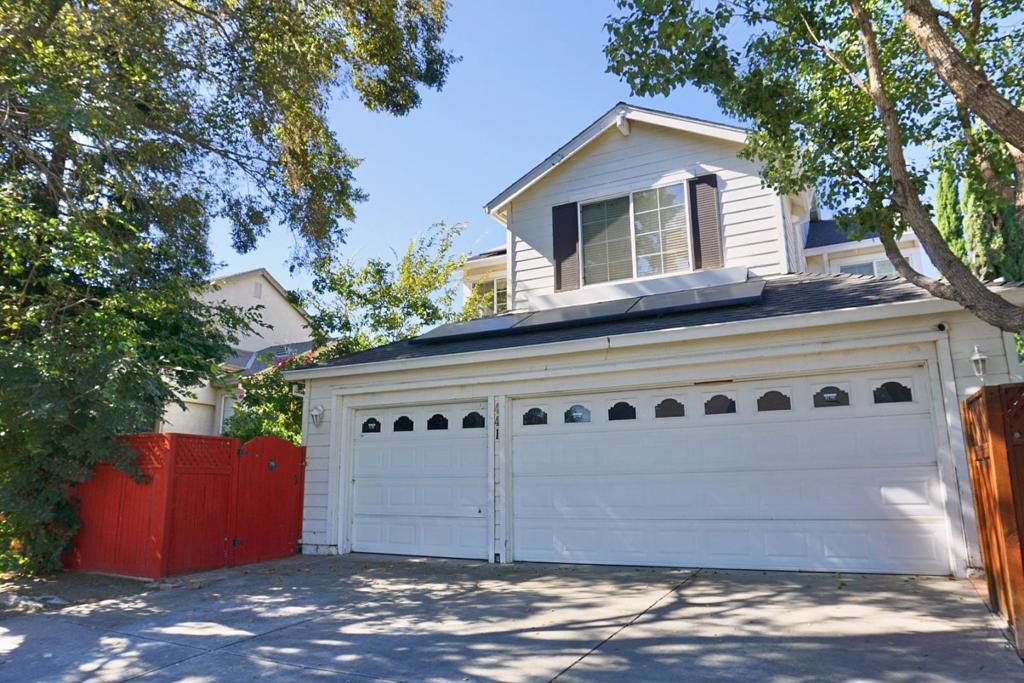 441 De Bord Drive Property Photo 6