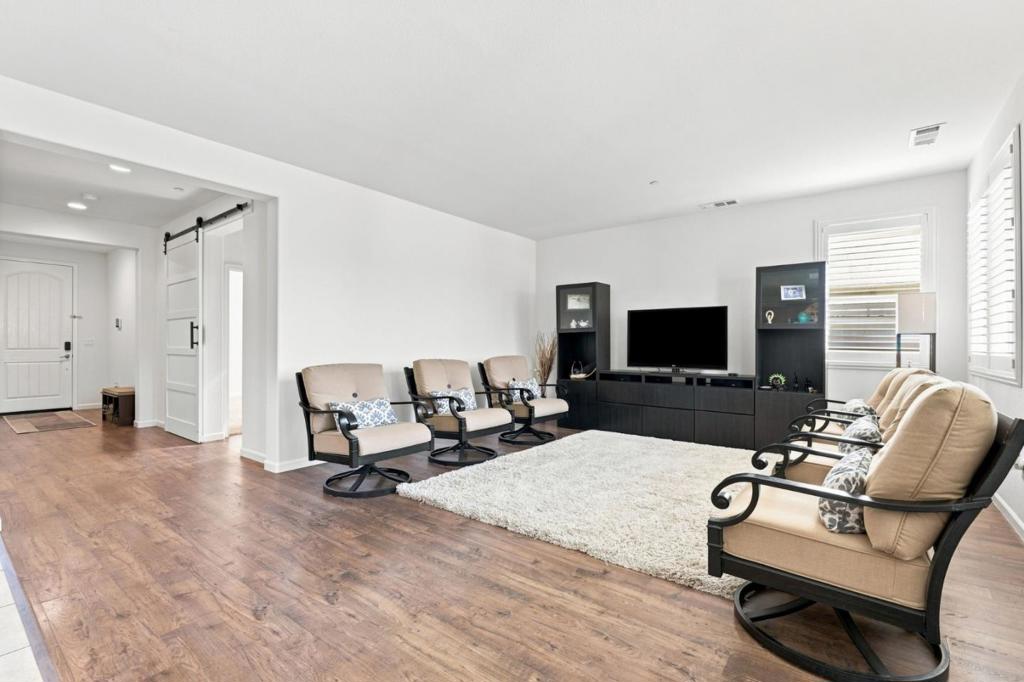 1108 San Gabriel Property Photo 8