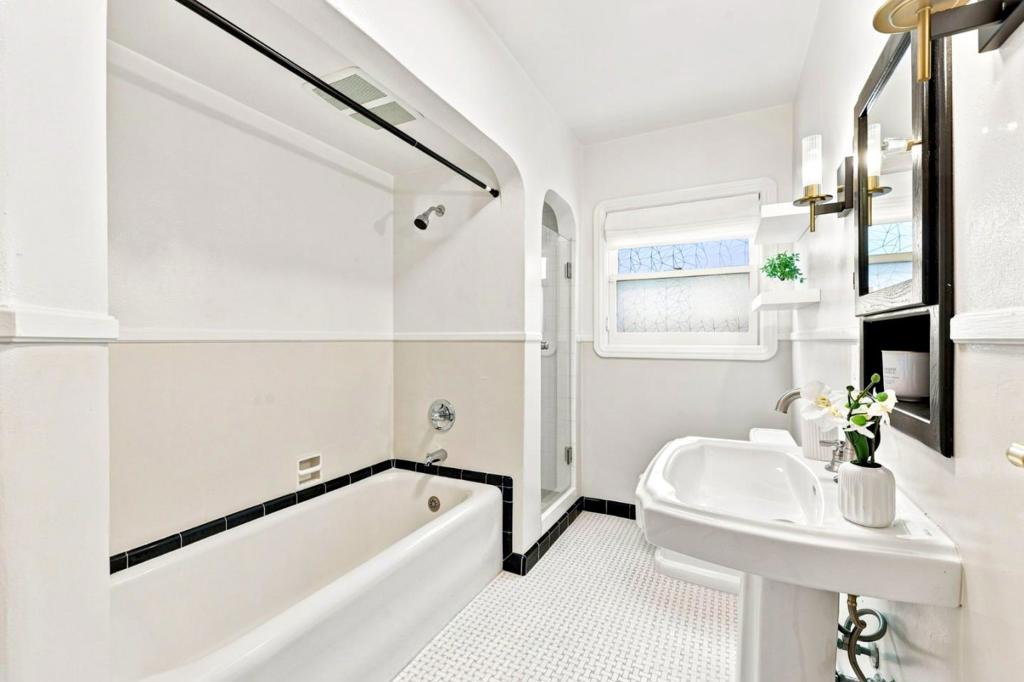 656 S 14th Street Property Photo 33
