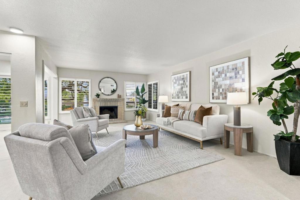7057 Via Belmonte Property Photo 6