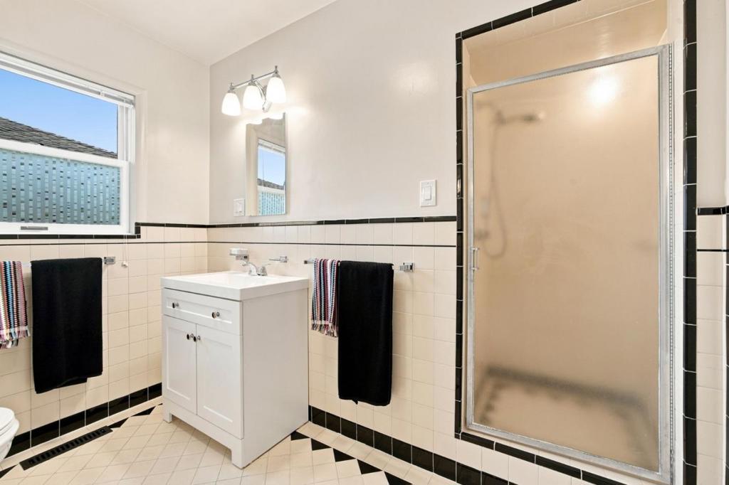 334 Oakview Drive Property Photo 24