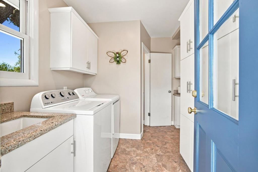 334 Oakview Drive Property Photo 32