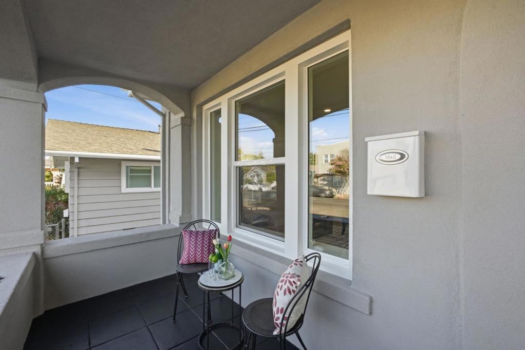 1541 Pomona Avenue Property Photo 3