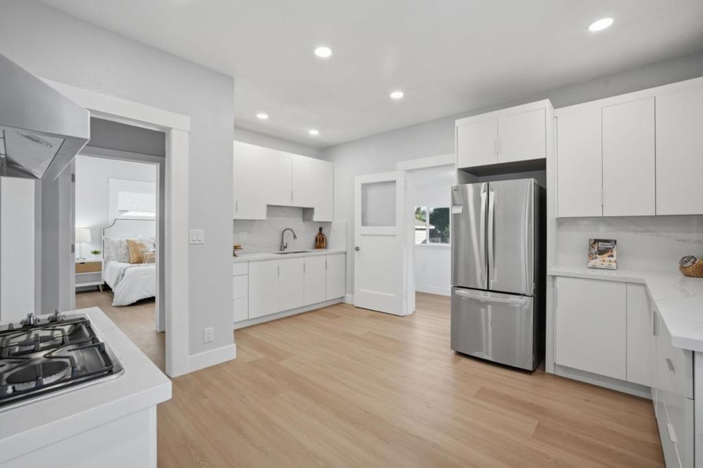1541 Pomona Avenue Property Photo 16