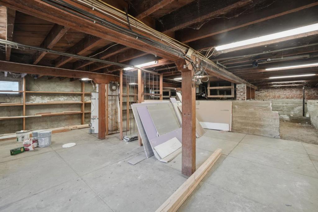 1541 Pomona Avenue Property Photo 30