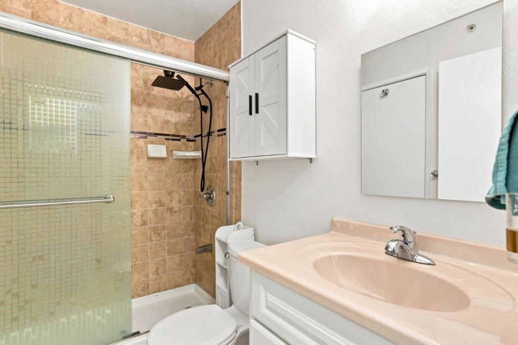 2419 Rowntree Way Property Photo 29