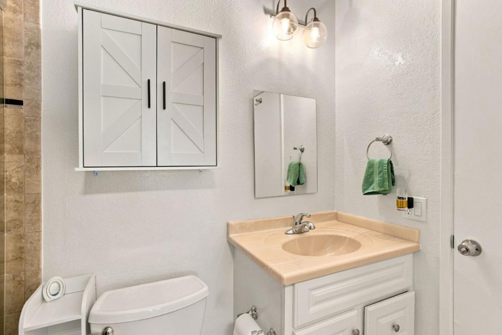 2419 Rowntree Way Property Photo 31