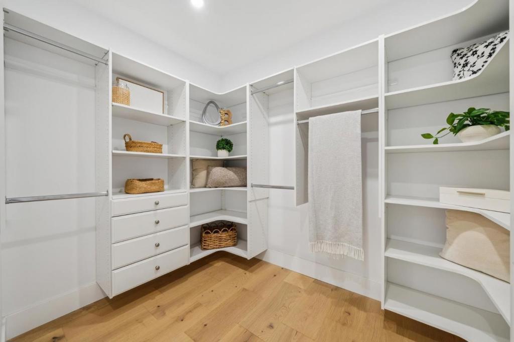 12311 Viewoak Drive Property Photo 18