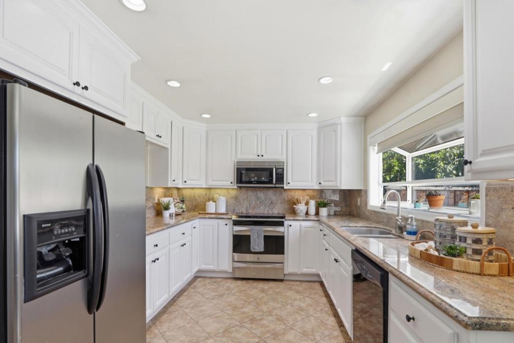 4841 Tonino Drive Property Photo 12