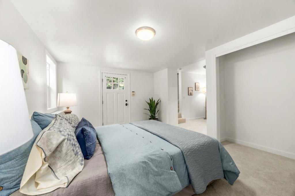 236 Caledonium Avenue Property Photo 24