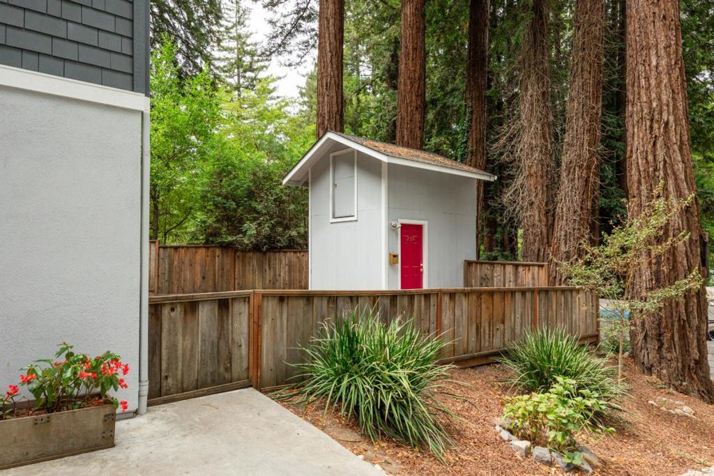236 Caledonium Avenue Property Photo 30