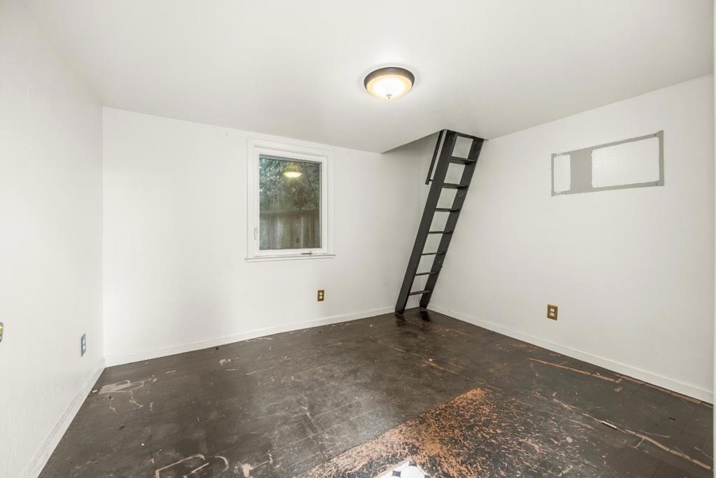 236 Caledonium Avenue Property Photo 31