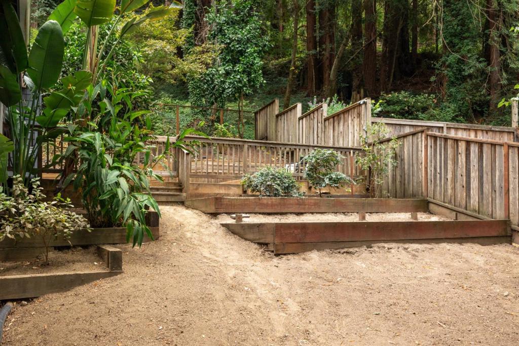 236 Caledonium Avenue Property Photo 42