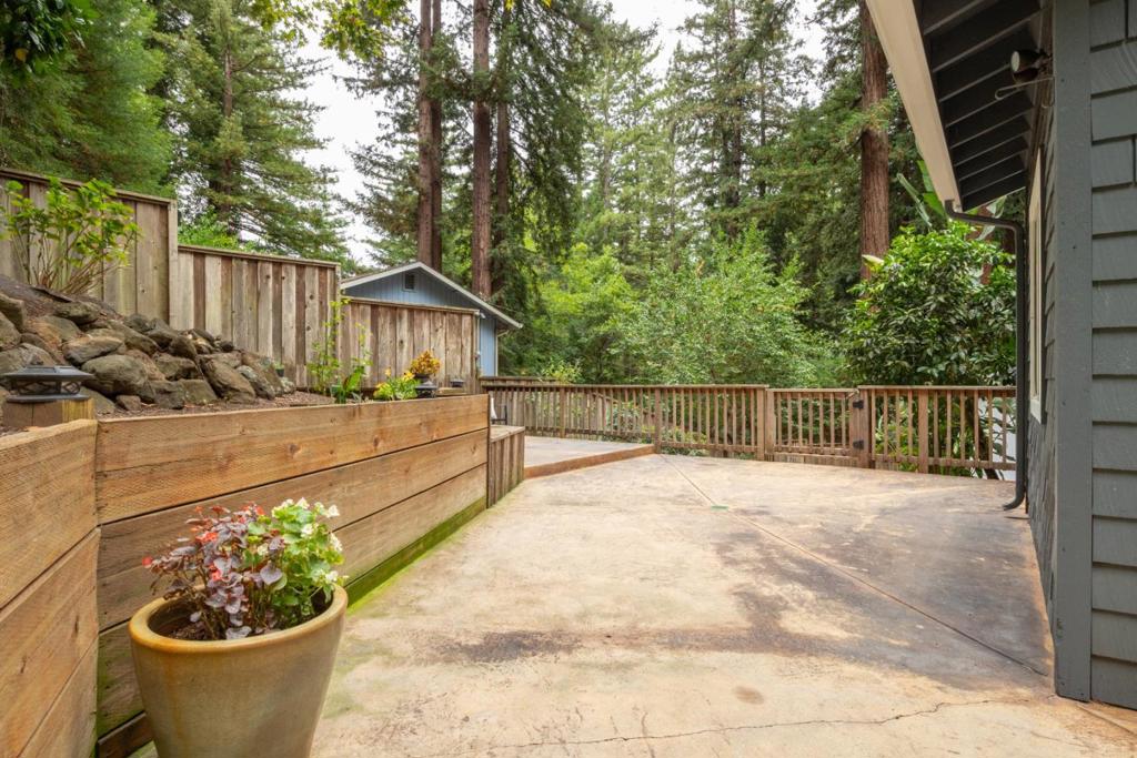 236 Caledonium Avenue Property Photo 46