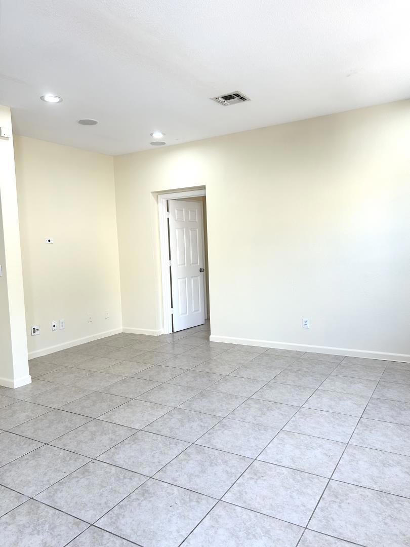 4863 Watseka Way Property Photo 4