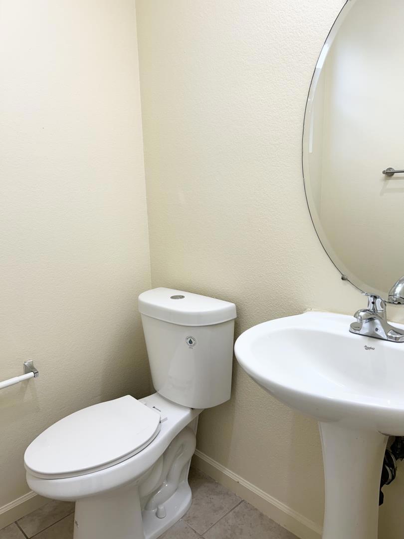 4863 Watseka Way Property Photo 8