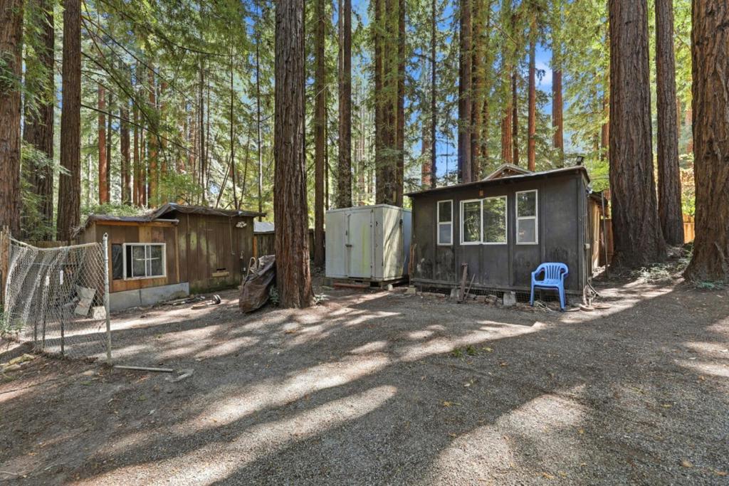 300 Teilh Drive Property Photo 35