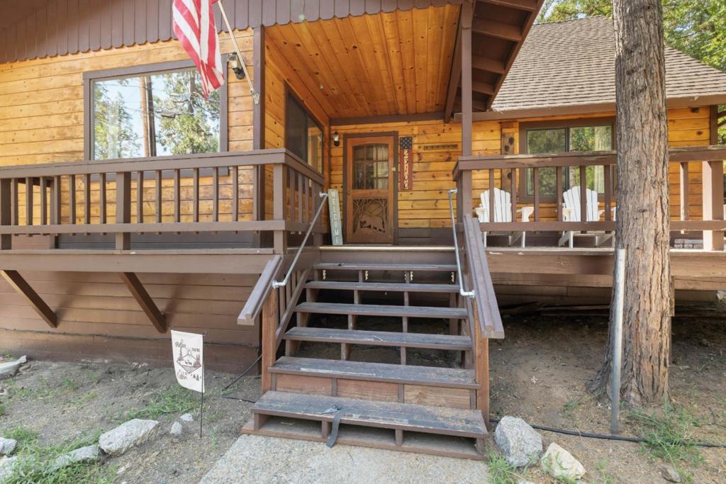 23100 Tuolumne Drive Property Photo 6