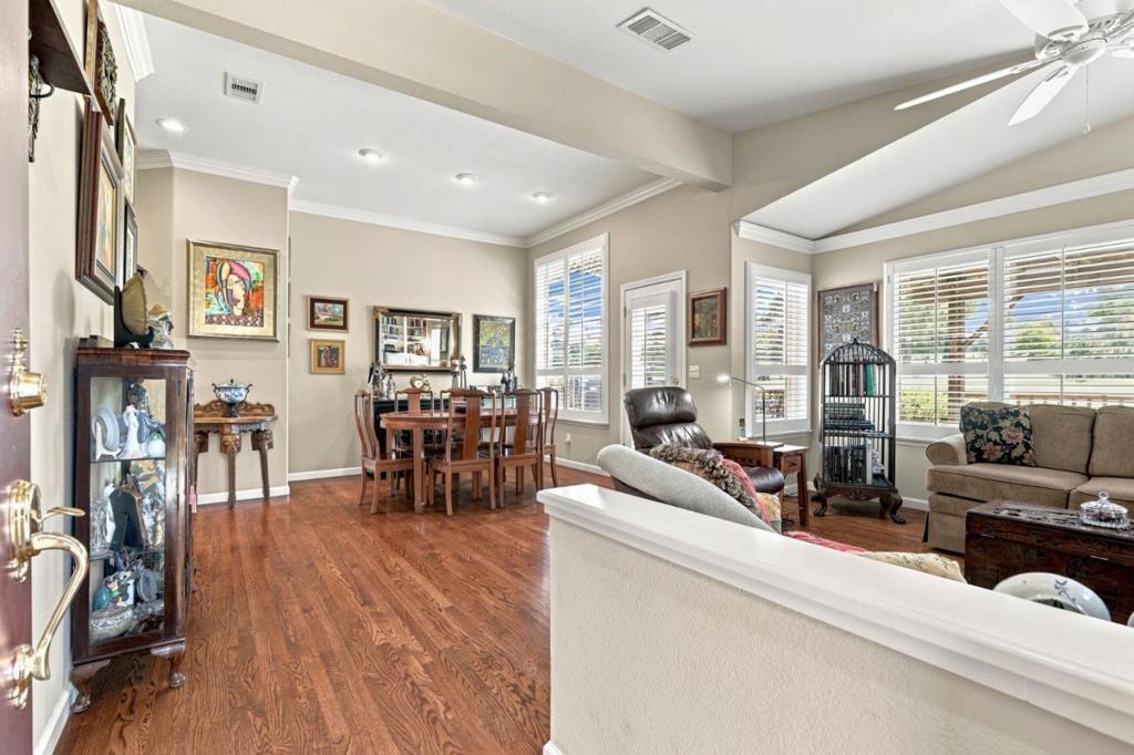 4012 Clubhouse Court Property Photo 3