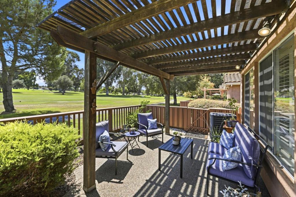 4012 Clubhouse Court Property Photo 24