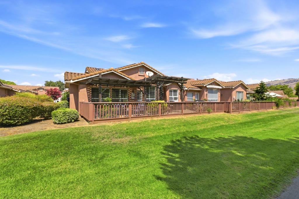 4012 Clubhouse Court Property Photo 29