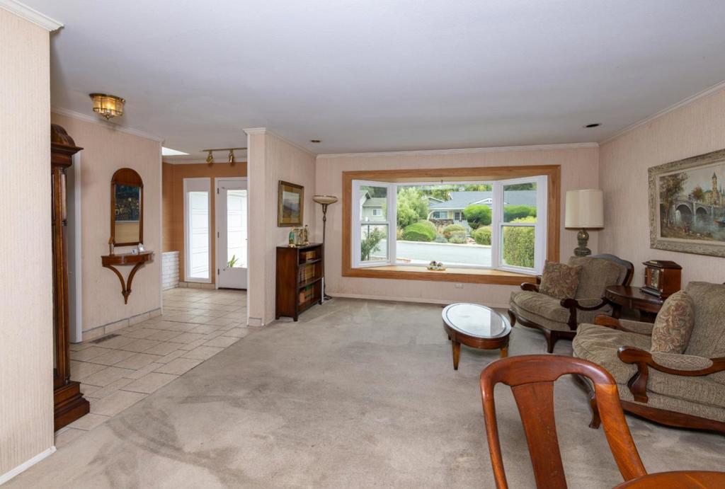 138 Woodcrest Place Property Photo 7