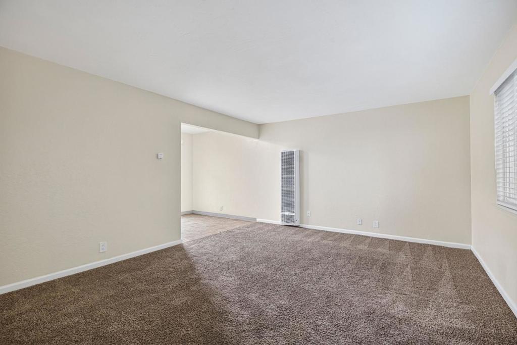 447 Soledad Street Property Photo 5