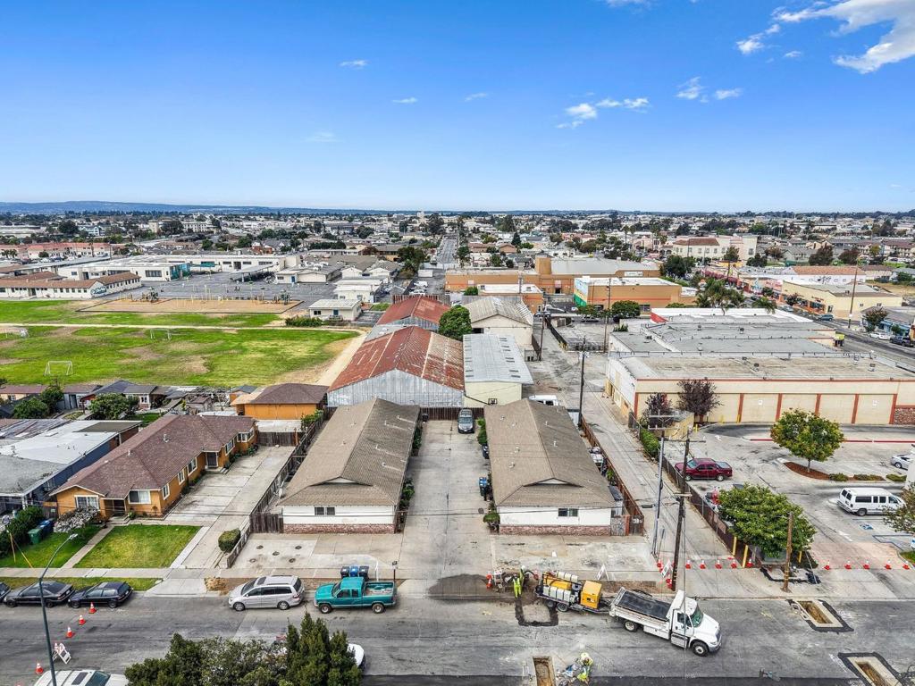 20 S Hebbron Avenue Property Photo 12