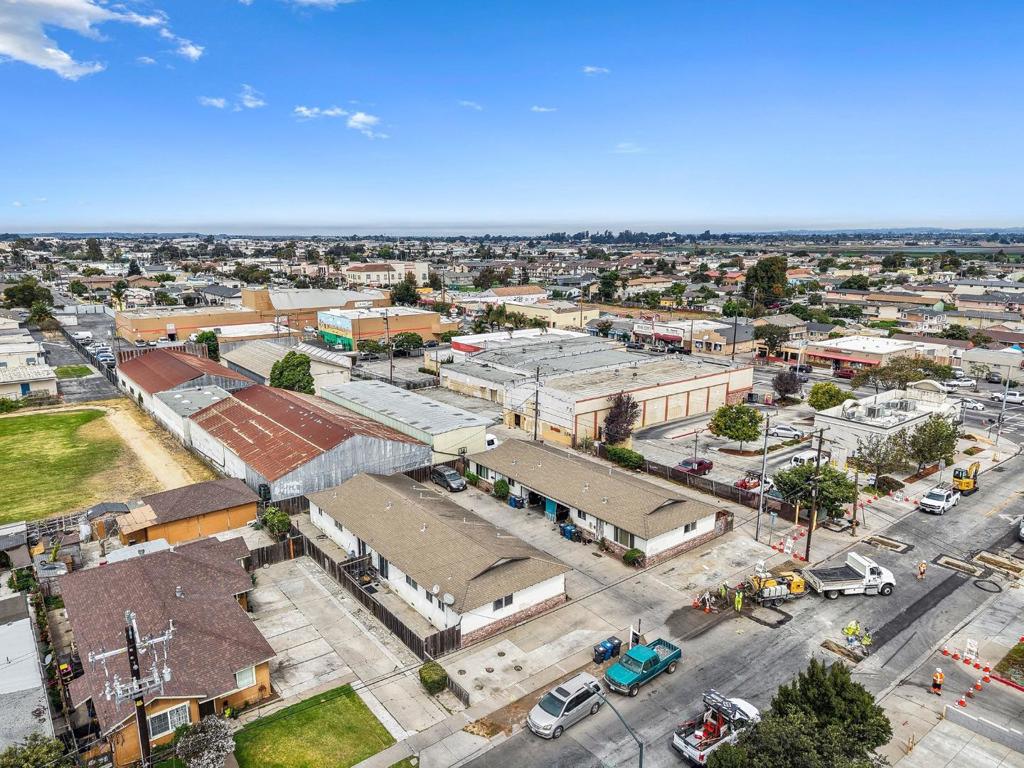 20 S Hebbron Avenue Property Photo 13