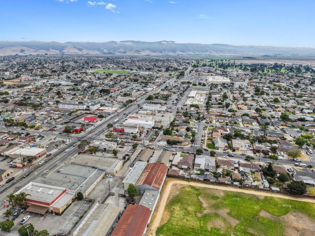 20 S Hebbron Avenue Property Photo 18