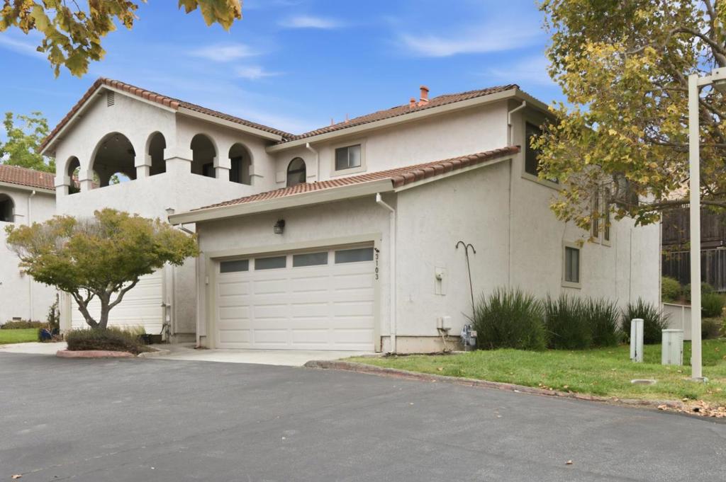 3103 Corte Cabrillo Property Photo 2