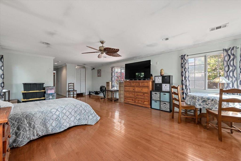 55 Manning Avenue Property Photo 19
