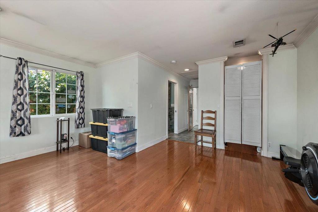 55 Manning Avenue Property Photo 20