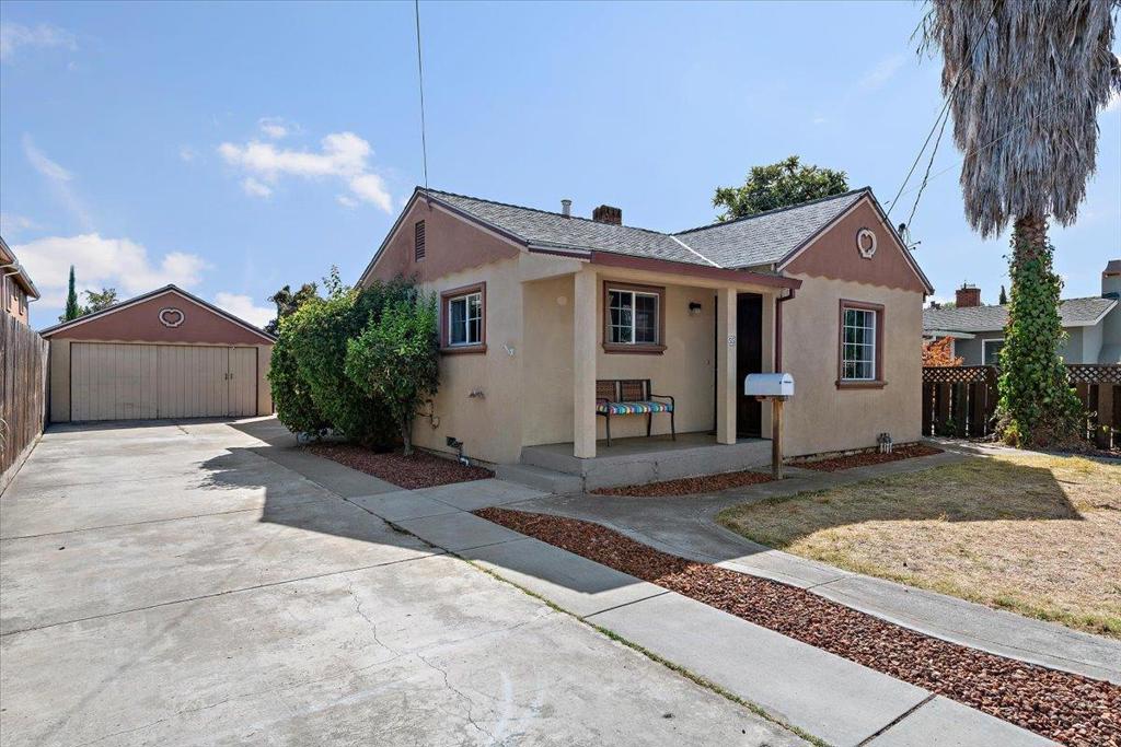 55 Manning Avenue Property Photo 24