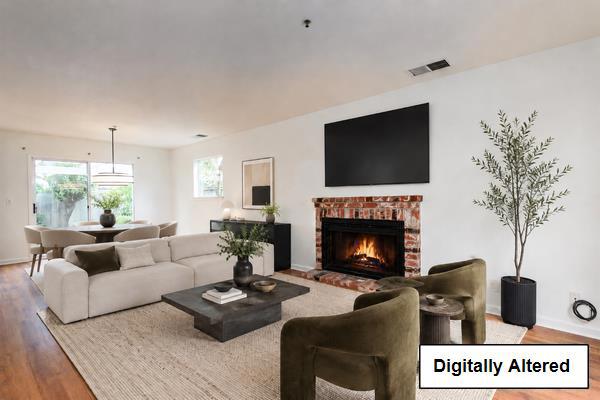3 Bay Property Photo 9