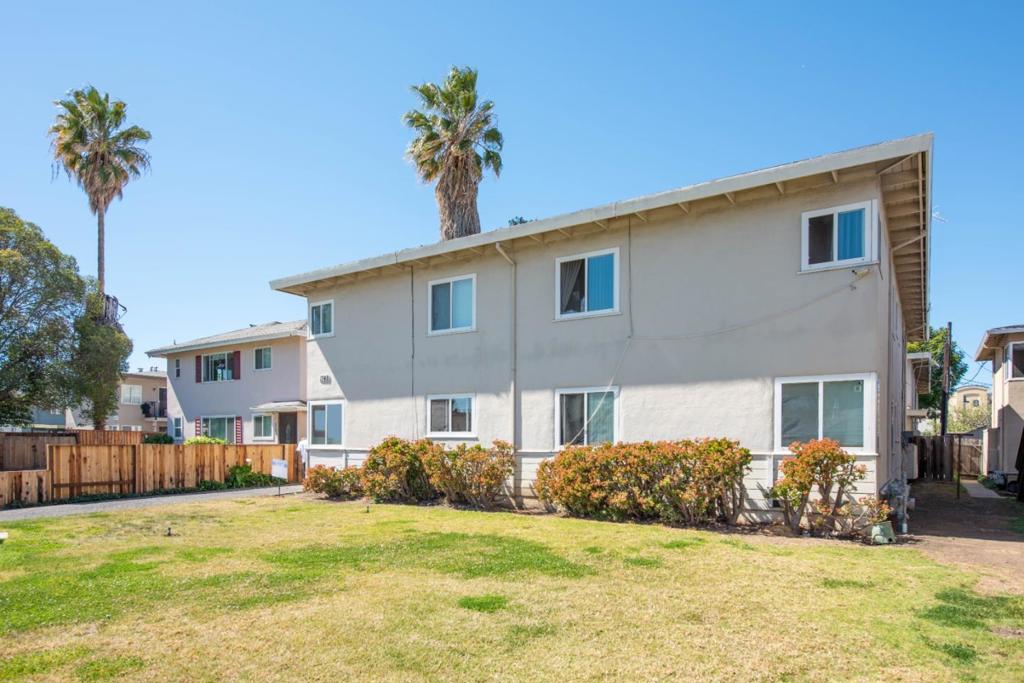 1749 Hester Avenue Property Photo 3