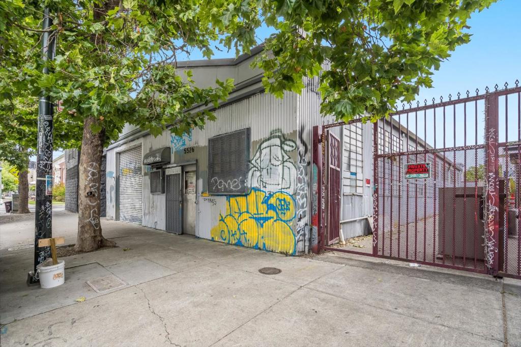 5526 San Pablo Avenue Property Photo 1