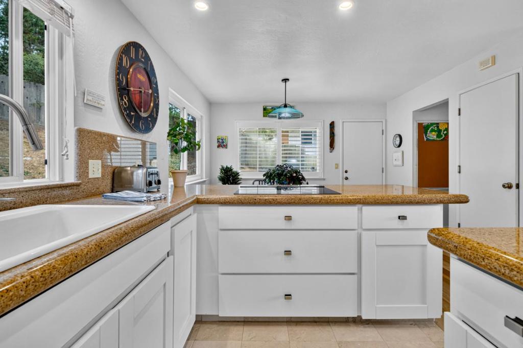 3017 Forest Way Property Photo 14