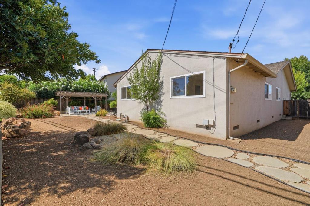 6572 Hidden Creek Drive Property Photo 29