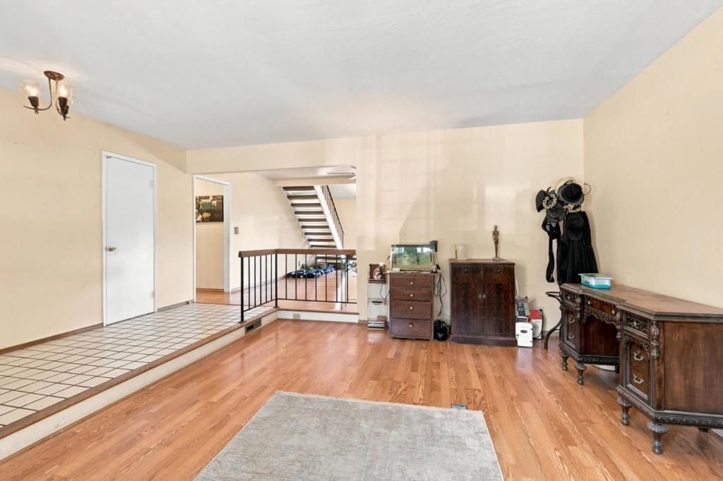 3110 Capelaw Court Property Photo 5