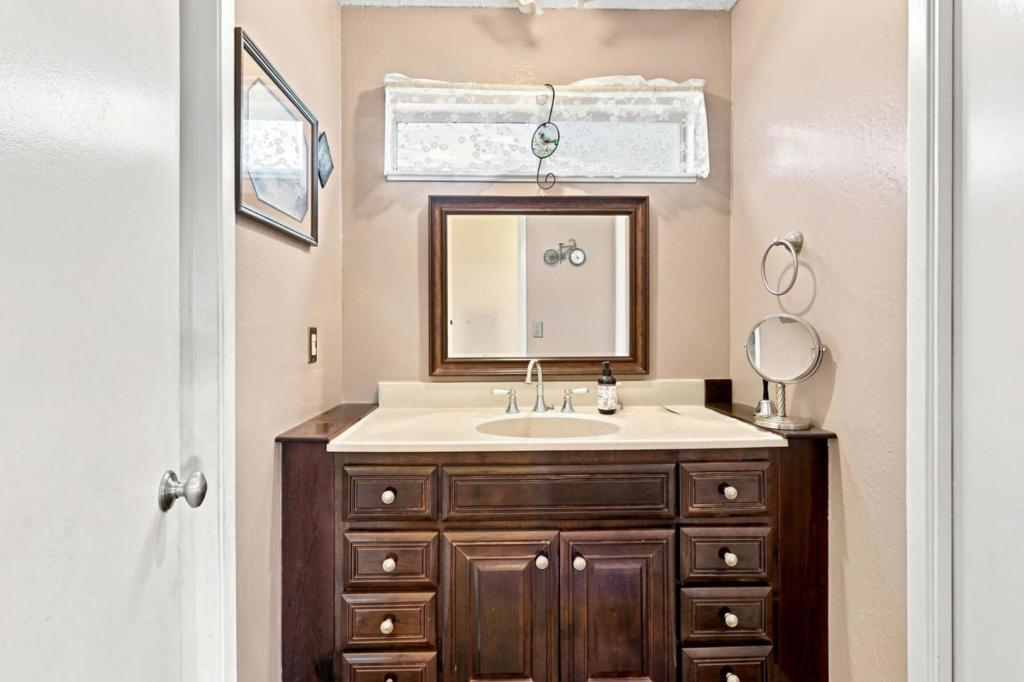 3110 Capelaw Court Property Photo 23