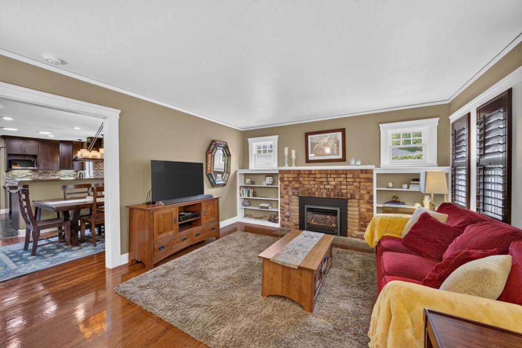24 Fulton Street Property Photo 10