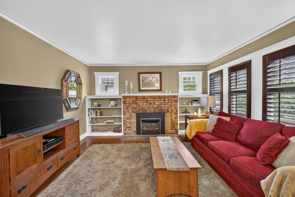 24 Fulton Street Property Photo 11
