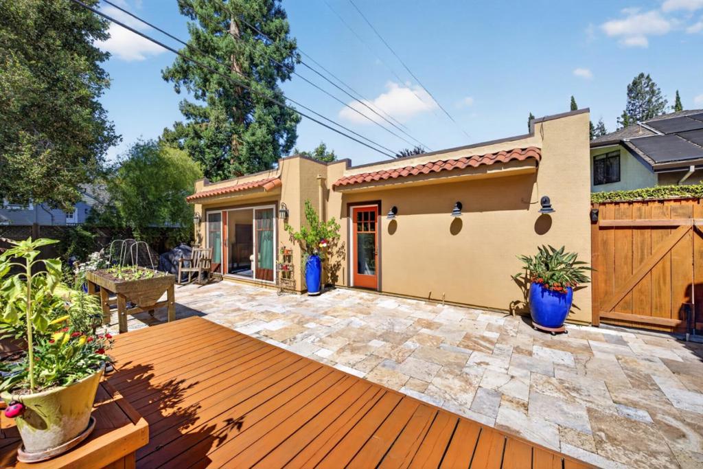 24 Fulton Street Property Photo 47