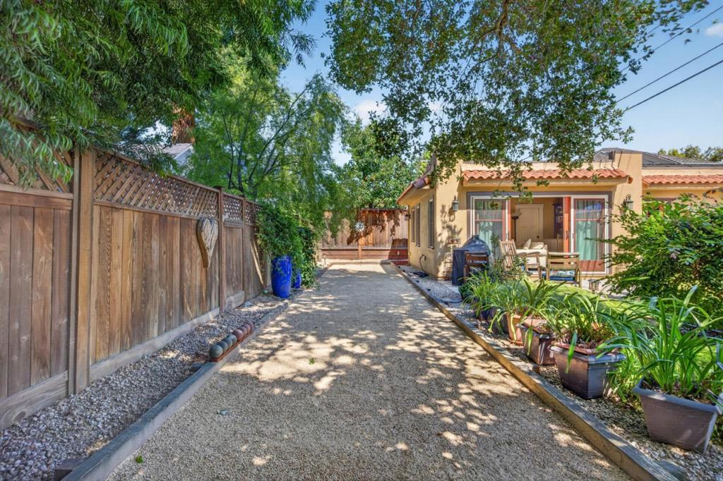 24 Fulton Street Property Photo 49