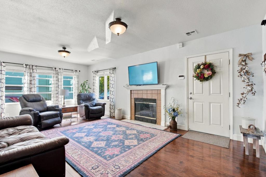 524 California Street Property Photo 8