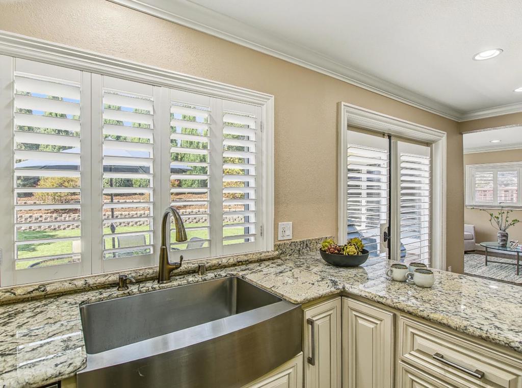 6511 Plainview Court Property Photo 18