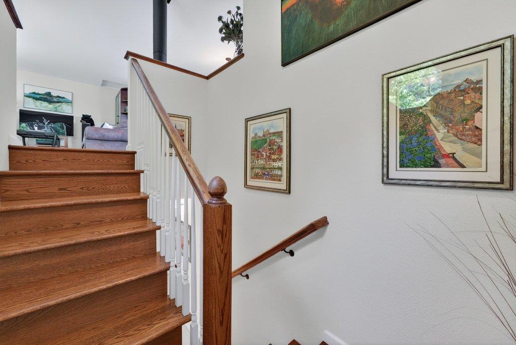 107 Bar Harbor Court Property Photo 4