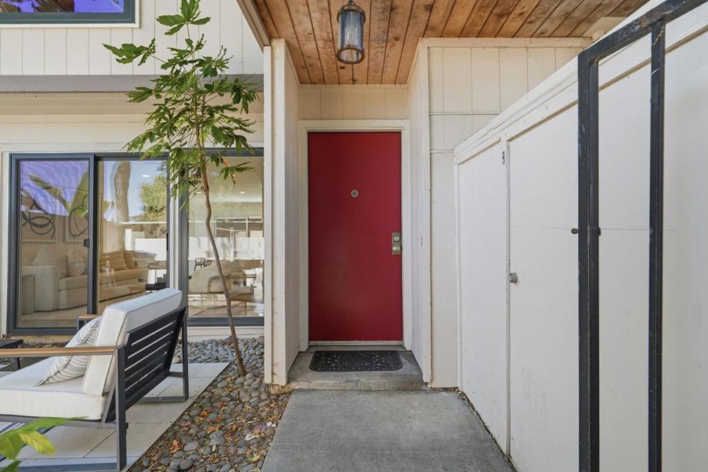 715 Quetta Avenue E Property Photo 1
